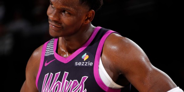 九游娱乐app下载-NBA官宣两张罚单：华子贝恩用力把球扔向观众席 各罚25000美元