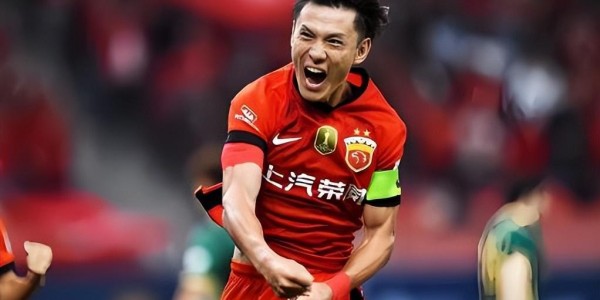 九游娱乐官方入口-意外！他是上港唯一踢左后卫水平比李帅还强的王牌，如今复出爆发
